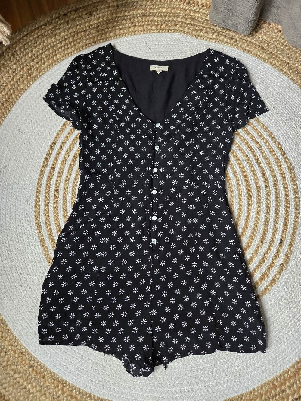 Gilli Black Mini Romper White Floral Print Back Laced 90s Whimsigoth Boho Chic